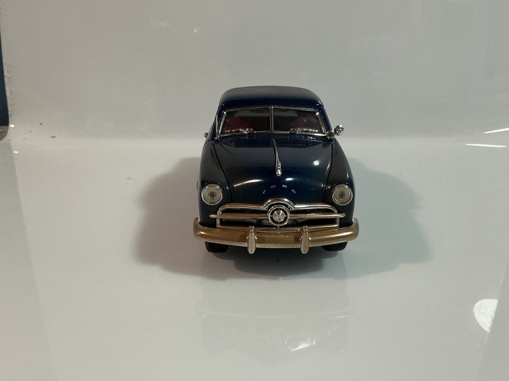 MIRA SOLIDO FORD 1949 BERLINE BLUE ON RED / YELLOW - Photo 2