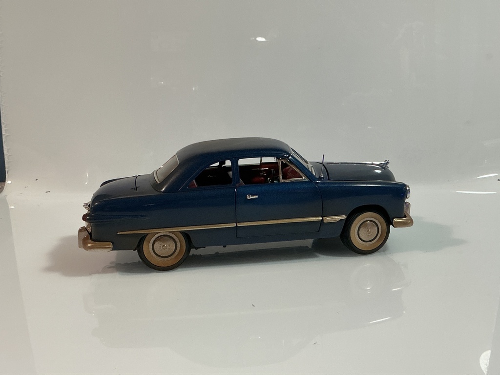 MIRA SOLIDO FORD 1949 BERLINE BLUE ON RED / YELLOW - Photo 6