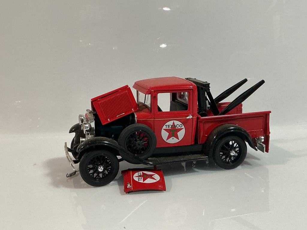 1/18 SIGNATURE 1931 FORD MODEL A TEXACO TOW TRUCK *JUNKYARD* - Photo 3