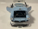 1/18 ROAD SIGNATURE 1957 OLDSMOBILE SUPER 8 BLUE ON WHITE “ JUNKYARD “ - Photo 2