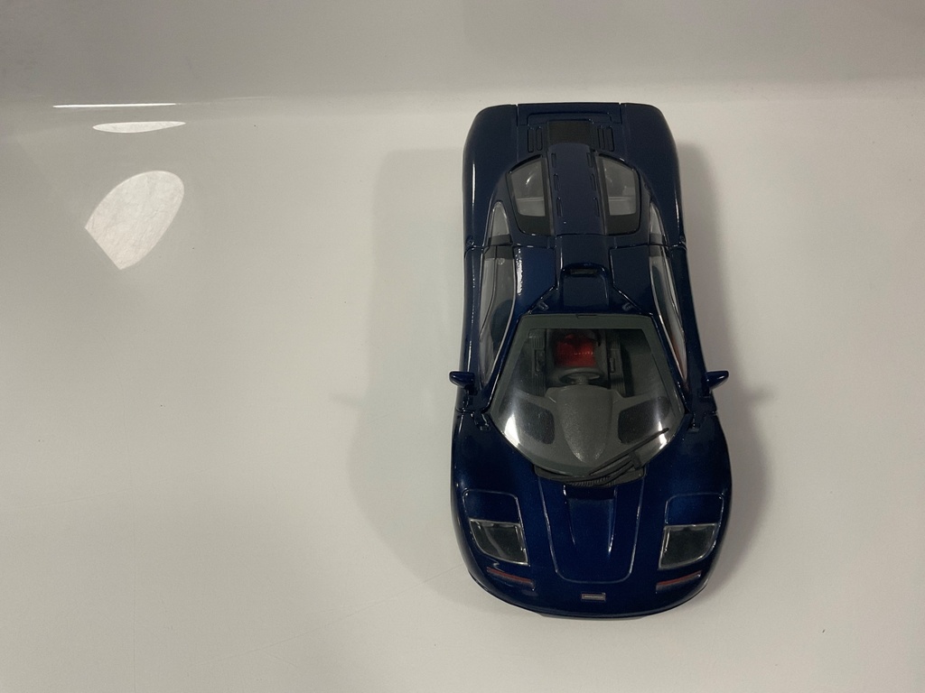 1/18 MAISTO 1993 MCLAREN F1 BLUE ON GRAY - Photo 6