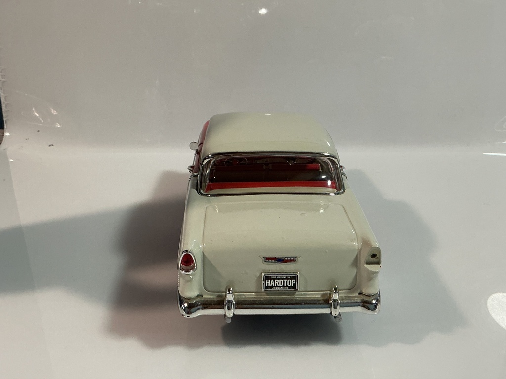 1/18 ERTL 1955 CHEVROLET BEL AIR RED / WHITE ON RED - Photo 5