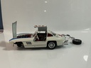 1/18 BURAGO 1954 MERCEDES 300 SL WHITE ON RED [DAMAGED] - Photo 2