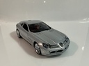 1/18 MAISTO 2003 MERCEDES MCLAREN SLR SILVER ON RED - Photo 5