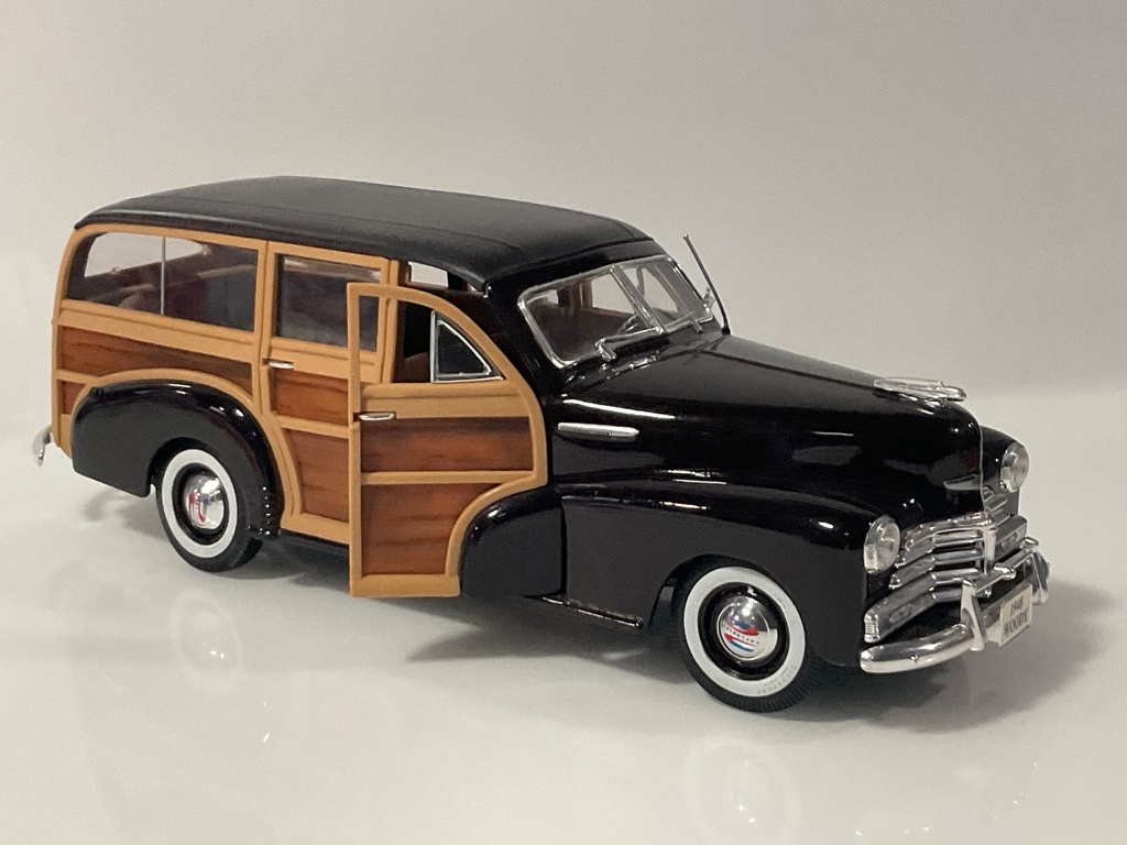 1/18 MAISTO 1948 CHEVROLET FLEET-MASTER ( WOODY ) BLACK/TAN ON BROWN   - Photo 6