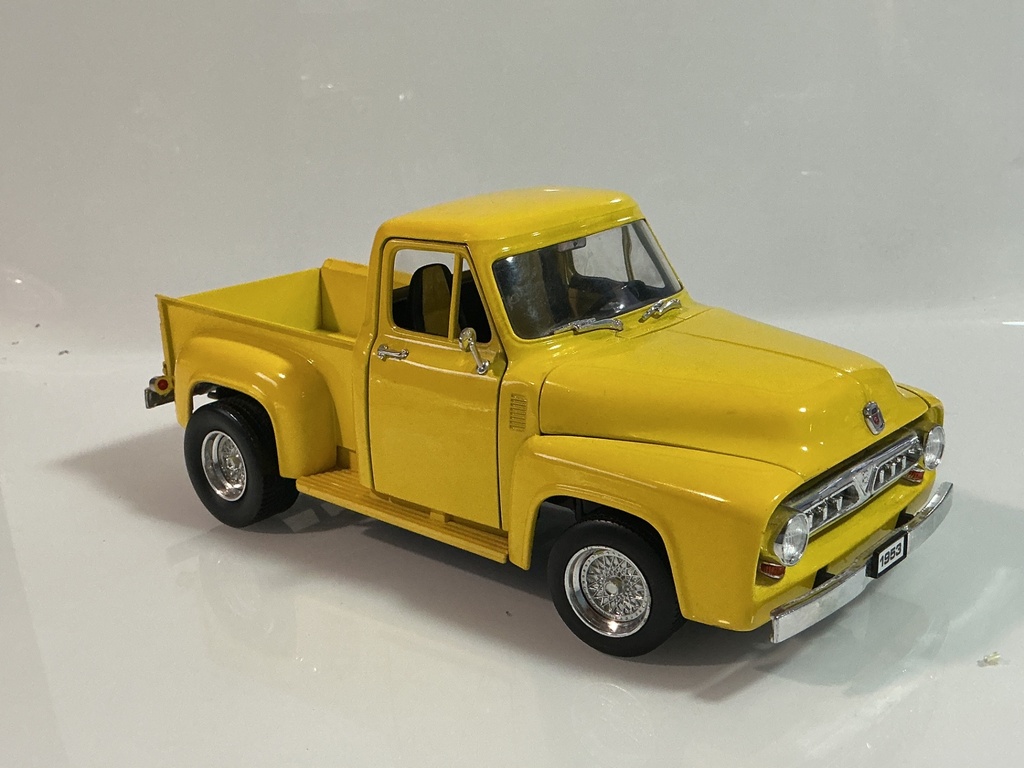 1/18 ROAD LEGENDS 1953 FORD PICKUP  - Photo 5