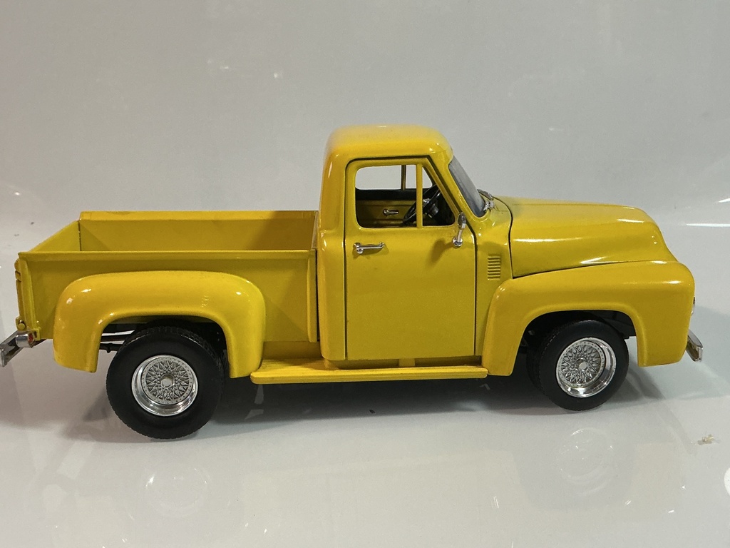 1/18 ROAD LEGENDS 1953 FORD PICKUP  - Photo 6