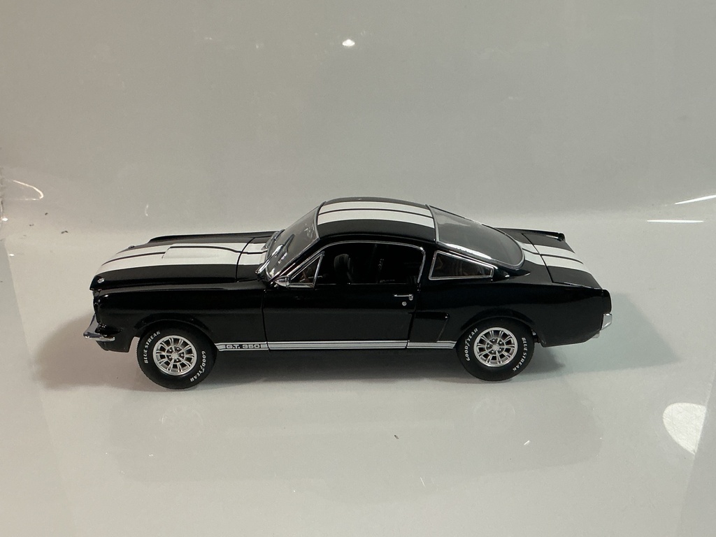 1/18 EXACT DETAILS REPLICAS RAVEN BLACK 1966 SHELBY G.T. 350 - Photo 2