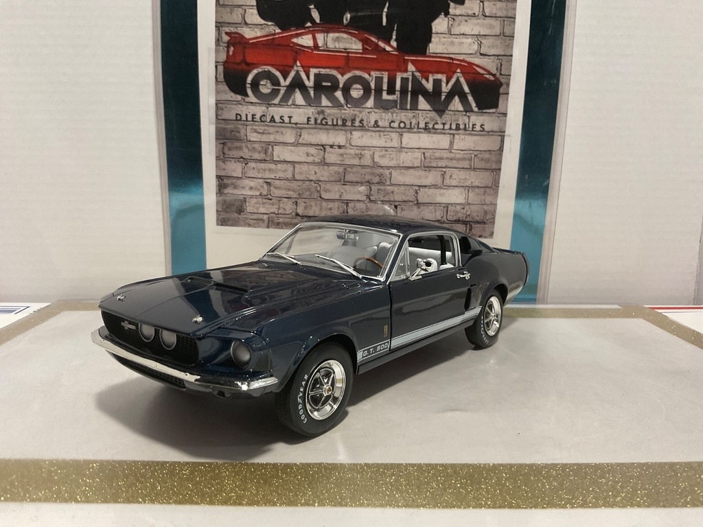 1/18: AUTOWORLD 1967 FORD MUSTANG GT500 NIGHT MIST BLUE ON WHITE image