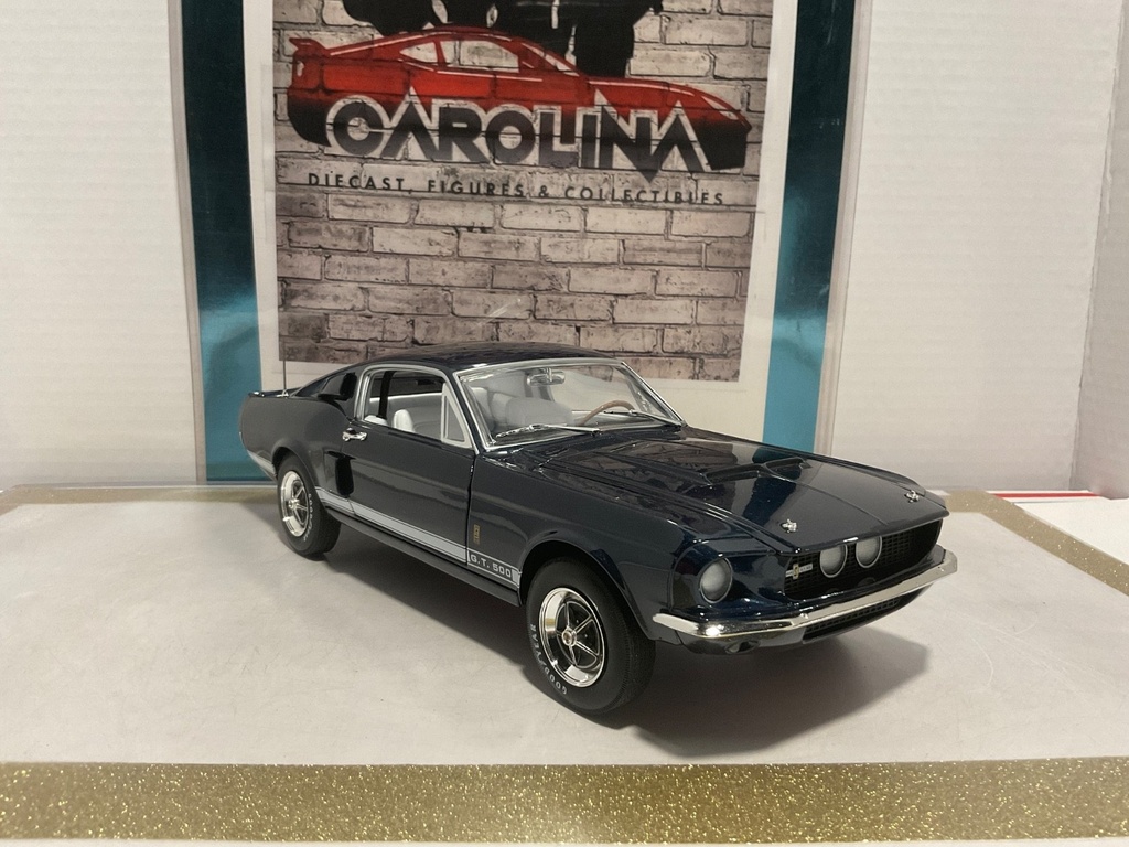 1/18: AUTOWORLD 1967 FORD MUSTANG GT500 NIGHT MIST BLUE ON WHITE image