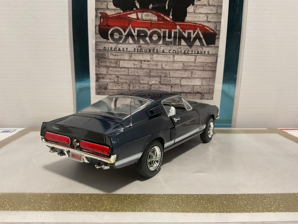1/18: AUTOWORLD 1967 FORD MUSTANG GT500 NIGHT MIST BLUE ON WHITE image