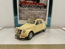 1/18: MAISTO 1952 CITROEN 2OV SEDEAN CREAM ON PLAID image