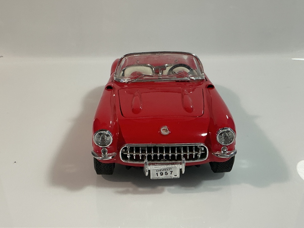 1/18 ROAD TOUGH CHEVROLET CORVETTE 1957 RED ON CREAM - Photo 7