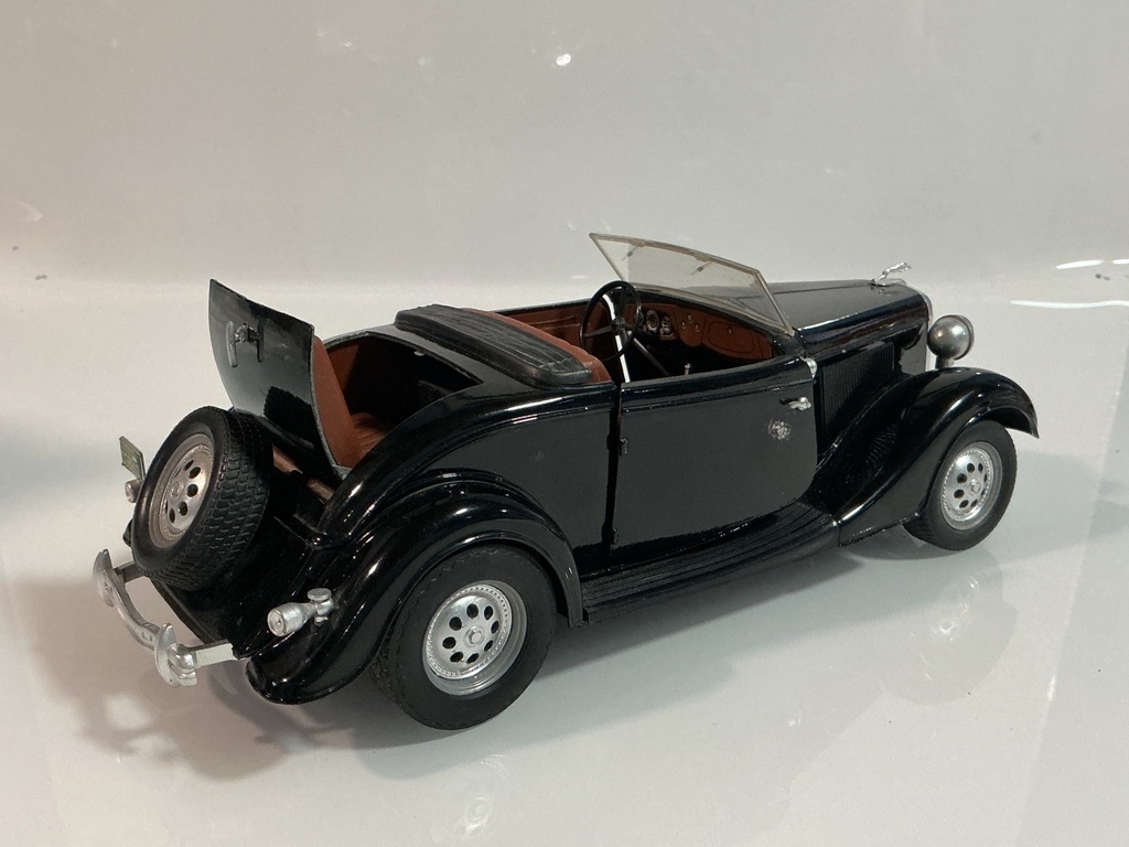 1/18 SOLIDO FORD V8 BLACK ON BROWN - Photo 5