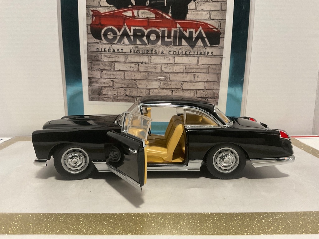1/18: SON STAR FAREL VEGA HK500 BLACK ON TAN image