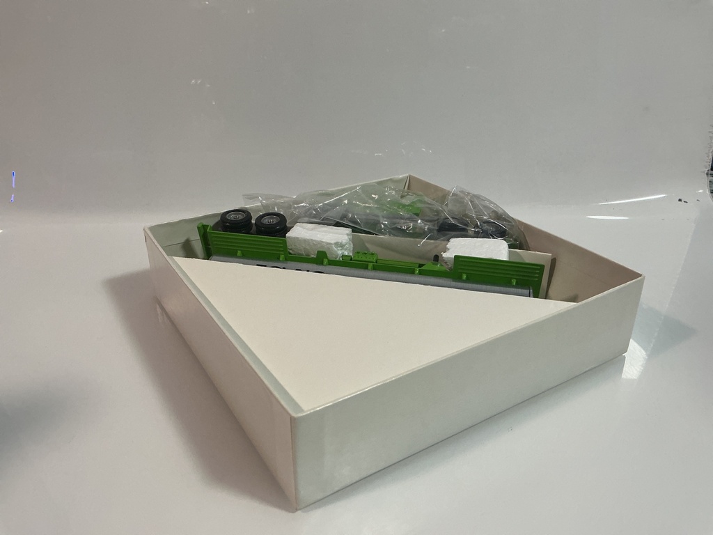 1/64 WINROSS GRACE TRANSPORT TRUCK AND TANKER - Photo 3