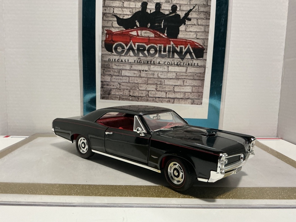 1/18: ERTL 1966 PONTIAC GTO BLACK ON RED image