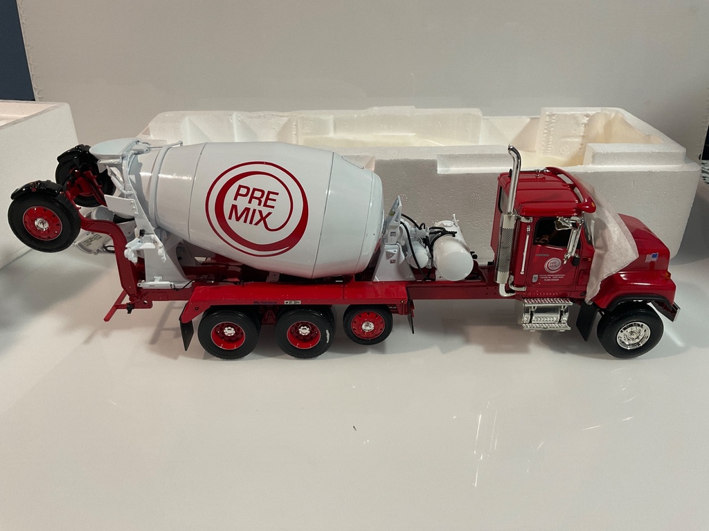 1/34 FIRST GEAR INTERNATIONAL PAYSTAR W/ BRIDGEMASTER MIXER 19-3558 - Photo 3