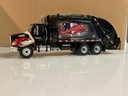 1/34 FIRST GEAR FREIGHTLINER M-2 WITH REFUSE BODY 19-0044 - Photo 2