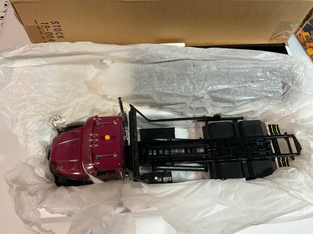 1/34 FIRST GEAR MACK GRANITE ROLL OFF REFUSE TRUCK 19-0046  - Photo 2