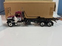 1/34 FIRST GEAR MACK GRANITE ROLL OFF REFUSE TRUCK 19-0046  - Photo 3