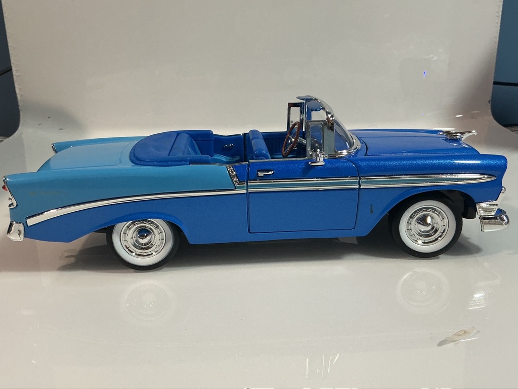 1/18 SIGNATURE 1956 CHEVROLET BEL AIR BLUE ON BLUE - Photo 4