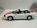 1/18 ERTL 1997 CHEVROLET CAMARO RED / WHITE [LIGHT RASHING] - Photo 2