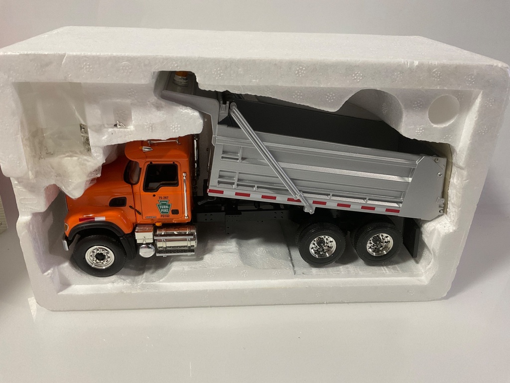 1/34 FIRST GEAR MACK GRANITE DUMP TRUCK PENNA TURNPIKE _ - Photo 2