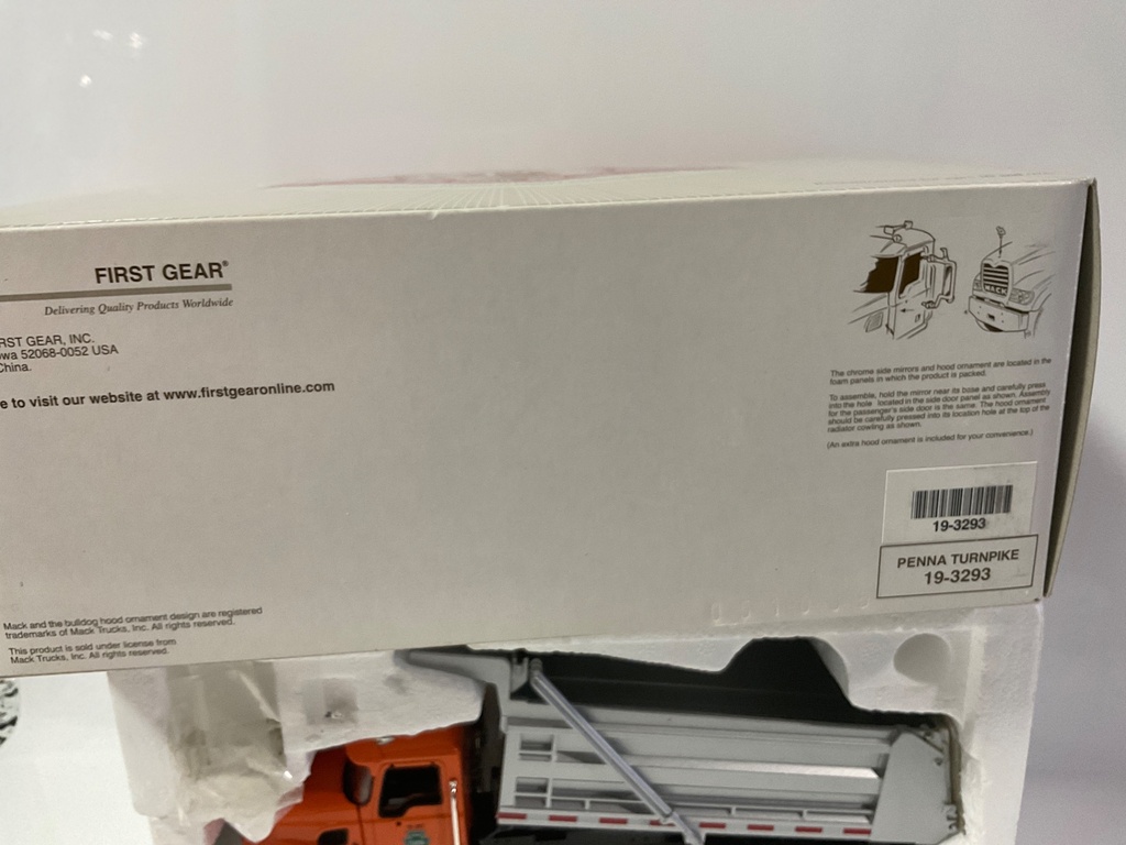 1/34 FIRST GEAR MACK GRANITE DUMP TRUCK PENNA TURNPIKE _ - Photo 3