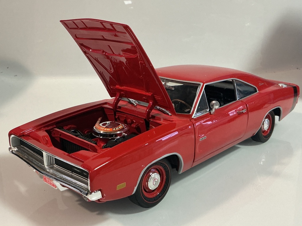 1/18 ERTL 1969 DODGE RED ON BLACK  - Photo 2