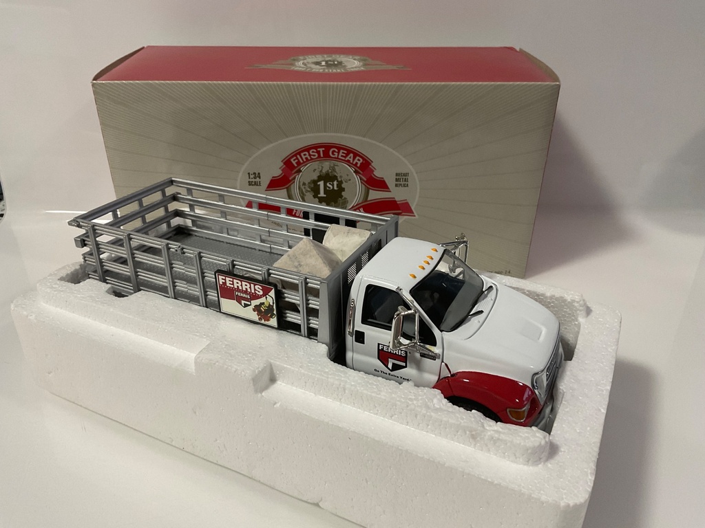 1/34 FIRST GEAR FORD F 650 STAKE TRUCK FERRIS 19-3776 - Photo 3