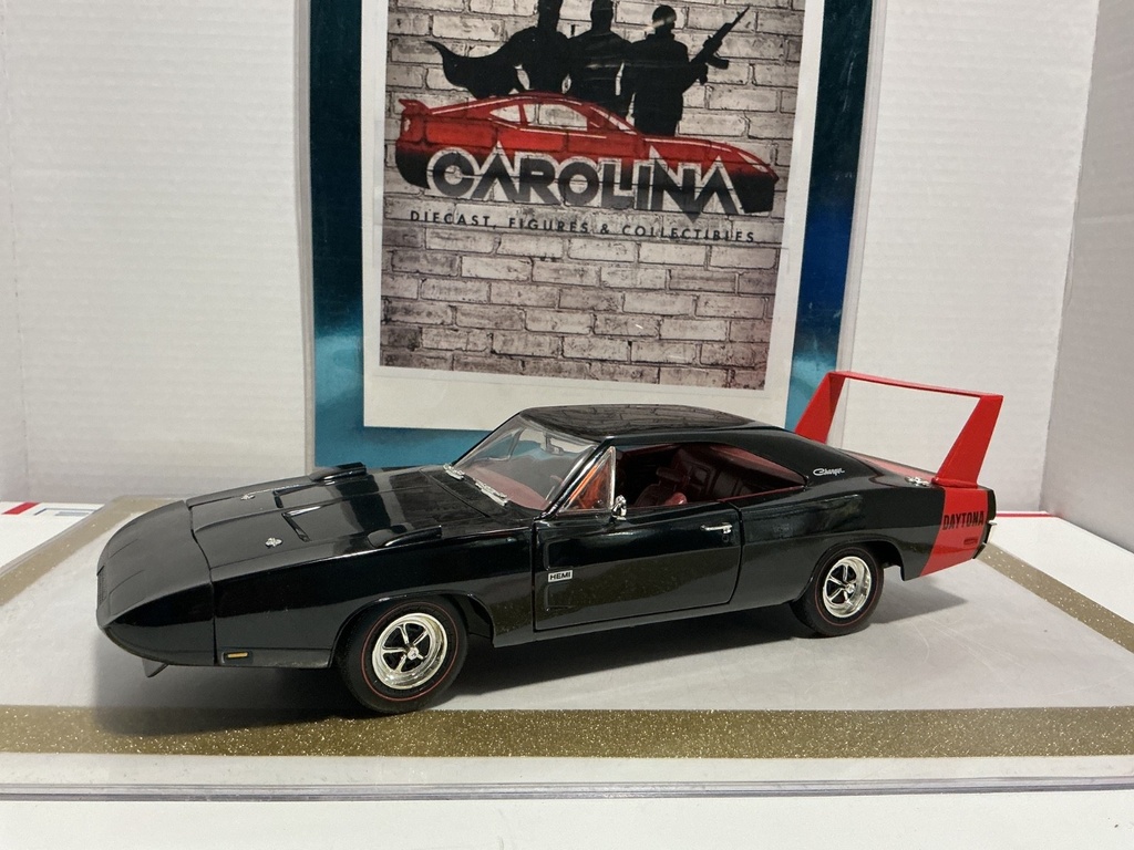 1/18: ERTL 1969 DODGE CHARGER DAYTONA BLACK ON RED image