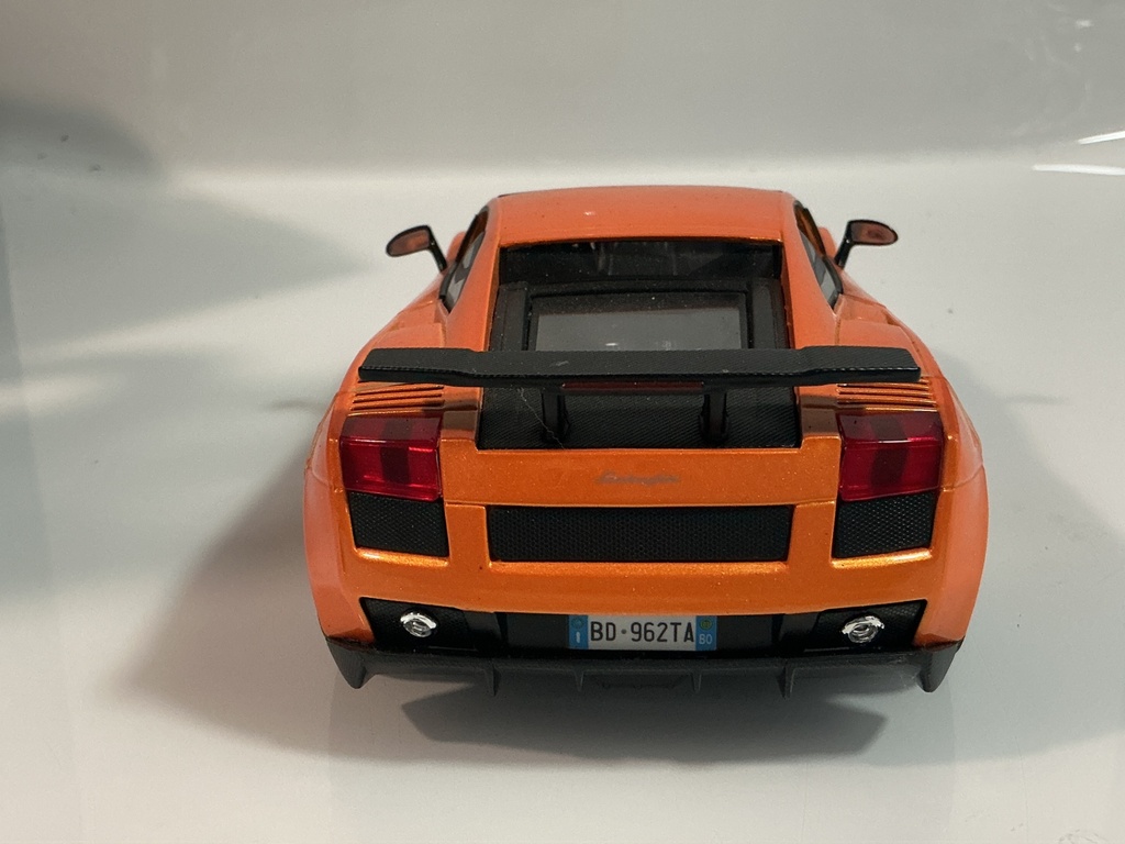 1/18 MAISTO LAMBORGHINI GALLARDO SUPERLEGGERA ORANGE ON BLACK - Photo 3