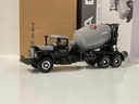 1/34 FIRST GEAR MACK R MODEL MIXER  19-0016 - Photo 2