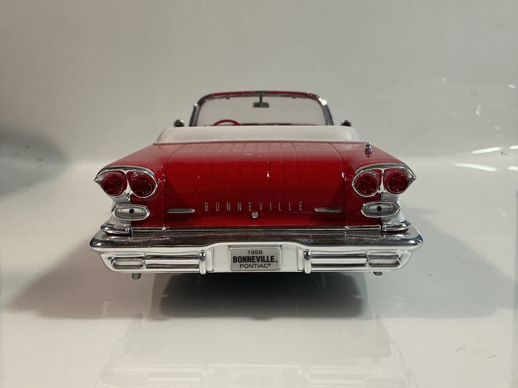 1/18 ROAD SIGNATURE 1958 BONNEVILLE RED ON WHITE - Photo 3