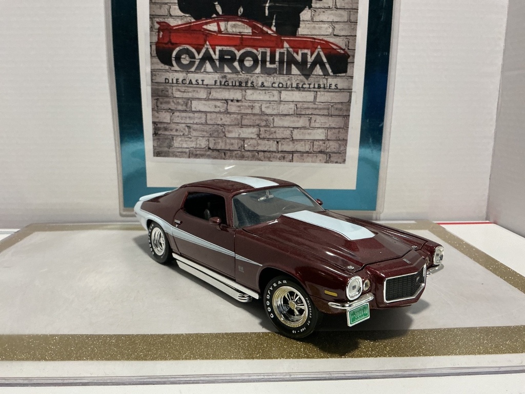 1/18: ERTL 1970 CHEVROLET CAMARO 454 MOTION LE image