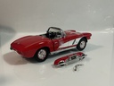 1/18 ERTL 1962 CORVETTE JUNKYARD PARTS RED ON BLACK - Photo 5