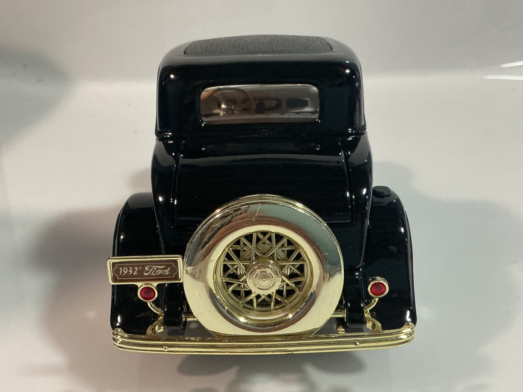 1/18 ROAD SIGNATURE FORD 3 WINDOW COUPE BLACK ON TAN - Photo 4