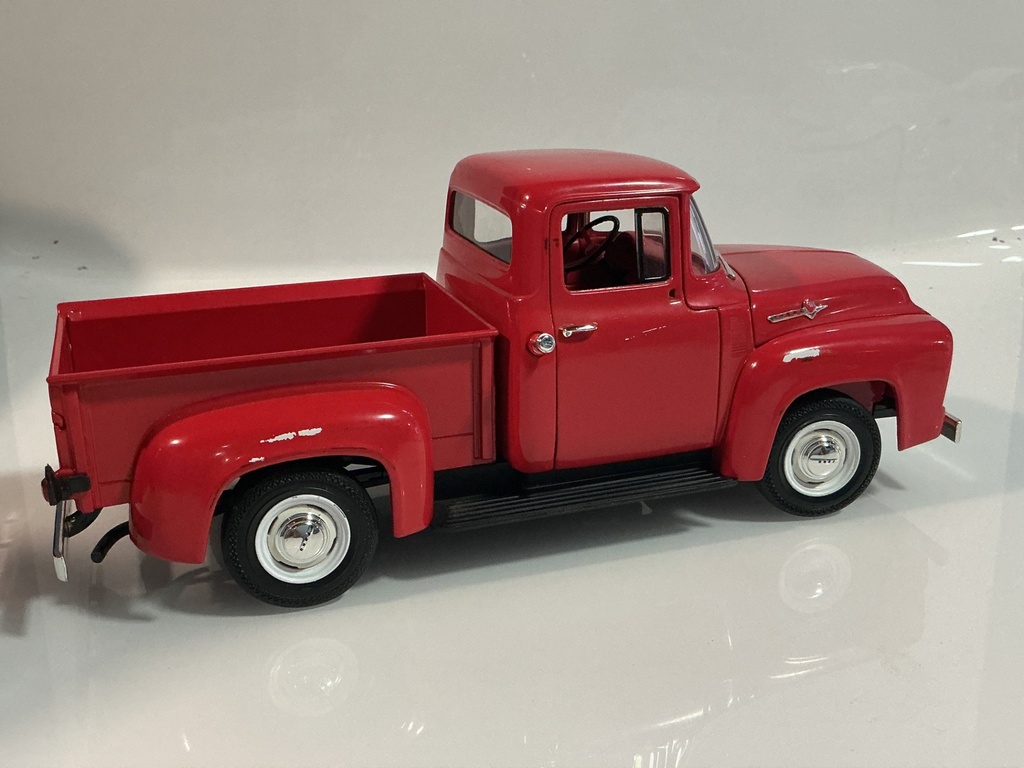 1/18 ERTL 1956 FORD F-100 RED ON RED / BLACK - Photo 4