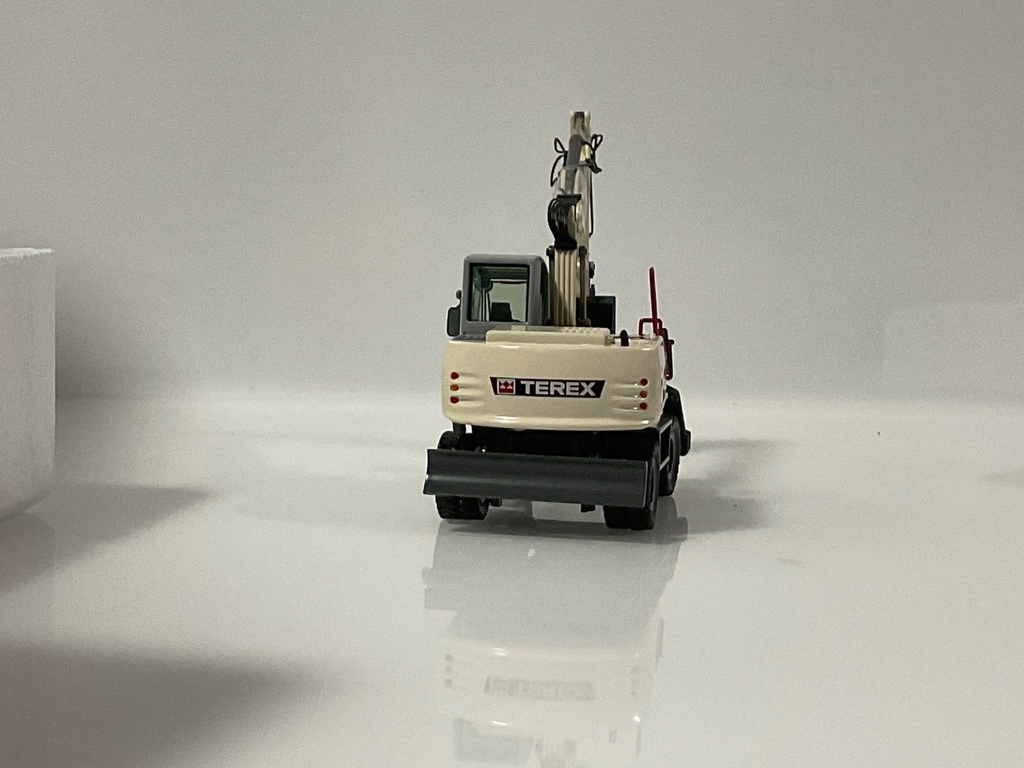 1/50 NZG TEREX TW140 WHEELED EXCAVATOR  - Photo 5