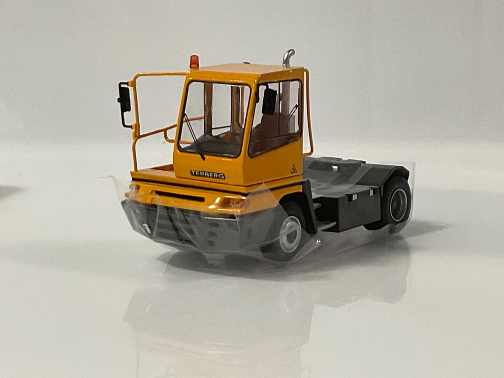 1/50 TERBERG SPECIAL VEHICLES YT 182  - Photo 5