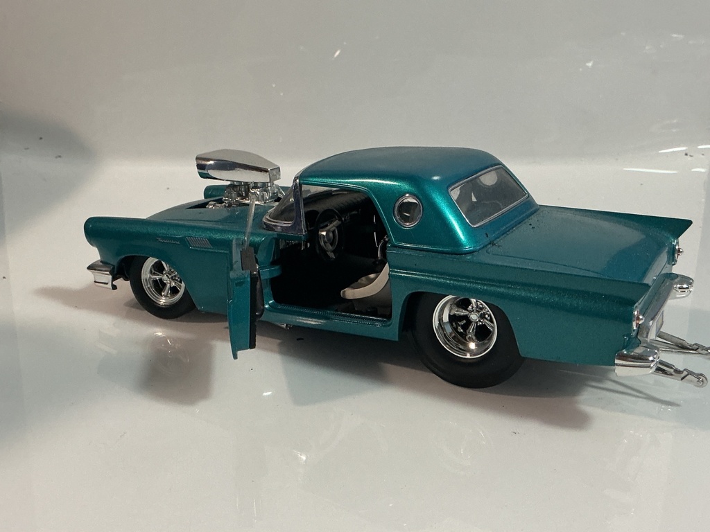 1/18 HOTWHEELS 1957 FORD THUNDERBIRD GREEN TEAL ON WHITE - Photo 3