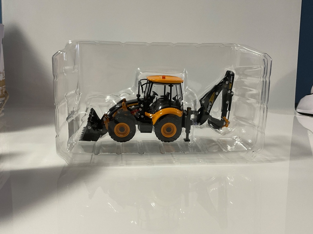 1/50 MOTORART MST 644 BACKHOE LOADER  - Photo 4