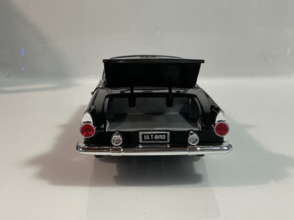 1/18 ROAD SIGNATURE 1955 FORD THUNDERBIRD BLACK ON WHITE - Photo 6