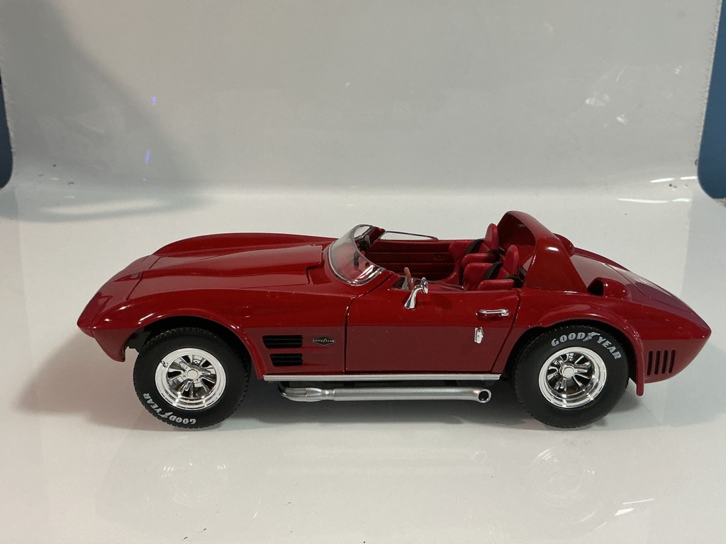 1/18 ROAD SIGNATURE CHEVROLET CORVETTE GRAND SPORT [RASHING] - Photo 2