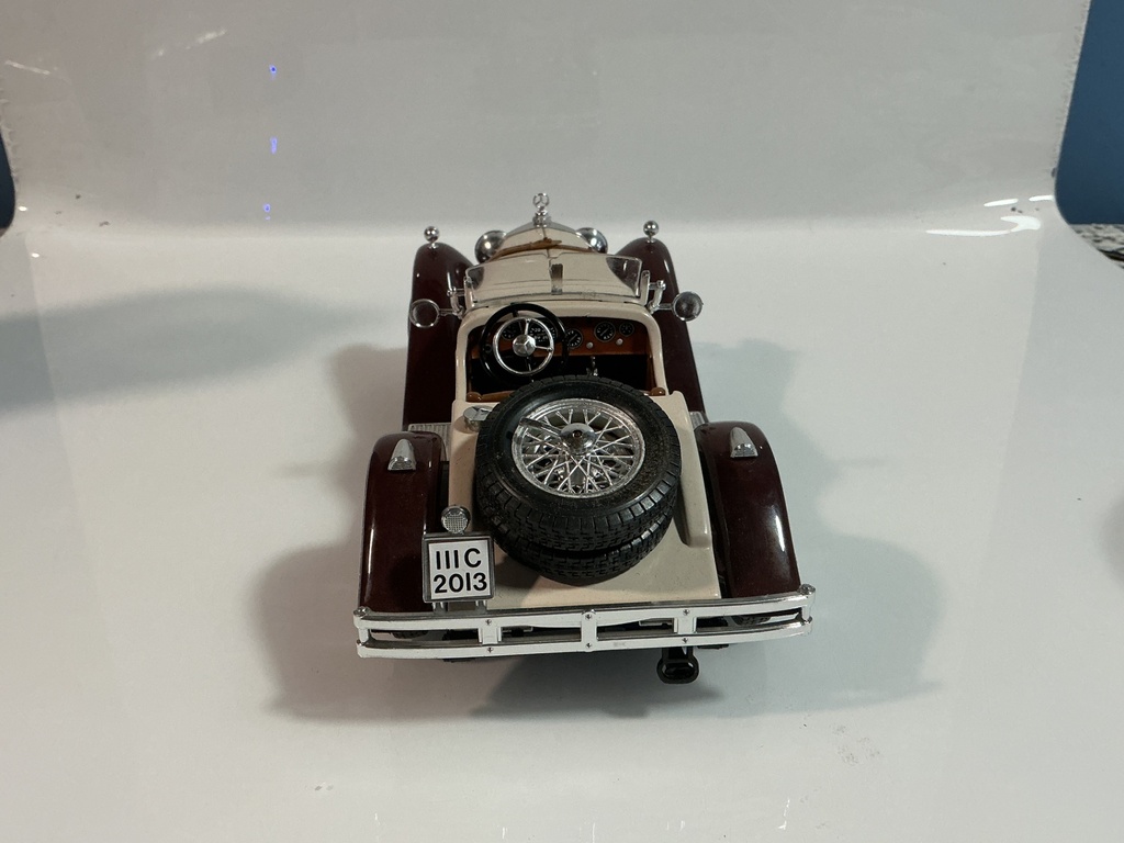 1/18 BURAGO MERCEDES-BENZ IIIC-2013 CREAM / RED ON BROWN - Photo 3