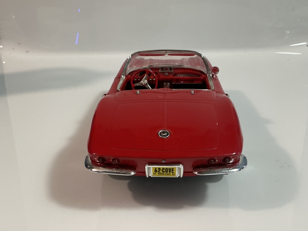 1/18 ERTL 1962 CHEVROLET CORVETTE RED ON RED  - Photo 5