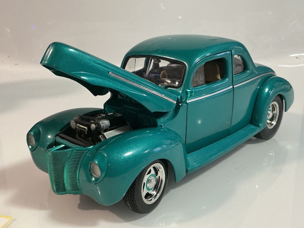 1/18 ERTL 1940 FORD COUPE CYAN ON TAN - Photo 2