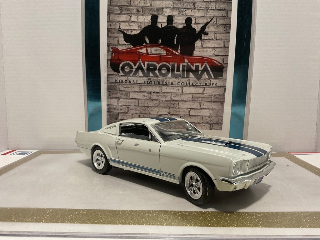1/18: JOVEF EVOLUTION FORD MUSTANG 350GT WHITE ON BLACK *BAD PAINT* image