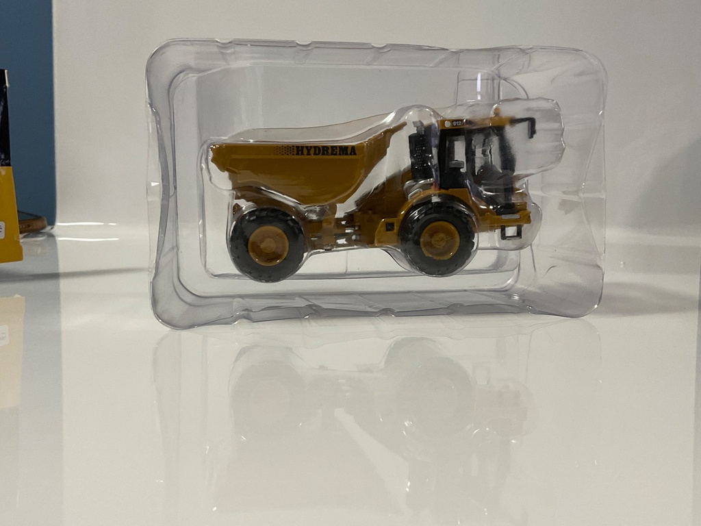 1/50 IMC MODELS HYDREMA 912FS DUMP TRUCK  - Photo 4